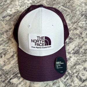 The north face mudder trucker hat